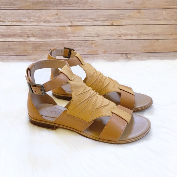 Timberland Cherrybrook Yellow Canvas Sandals - Picture 9 of 9